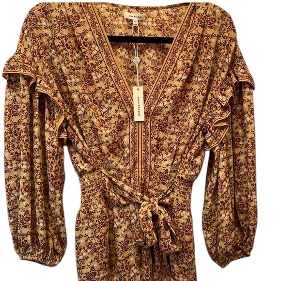 Max Studio Tops - MAX STUDIO Front Tie Long Sleeve Floral Blouse Size: L